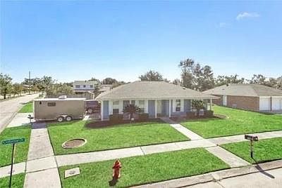 2nd image of 2180 Colonial Dr