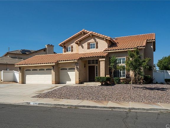 2nd image of 12392 Ravenna Ln