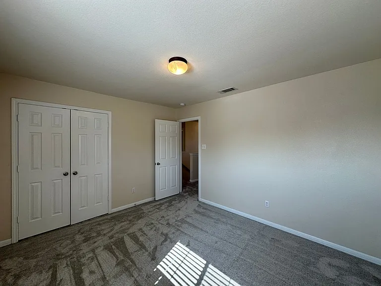 202 Crowfoot Dr — Photo 25