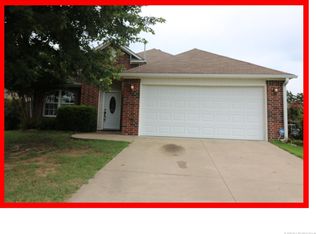 5316 Richmond Dr, Bartlesville, OK 74006