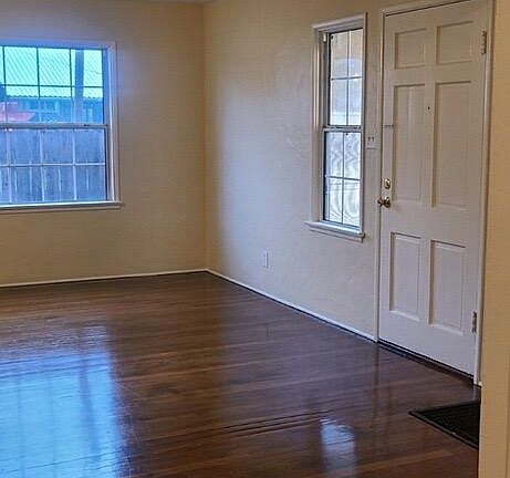 2nd image of 2220 Magnolia Ave APT 3
