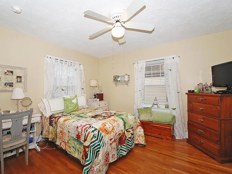 3559 Gridley Rd #A — Photo 9