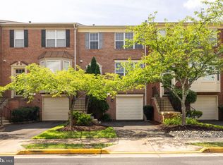7729 Rachael Whitney Ln, Alexandria, VA 22315