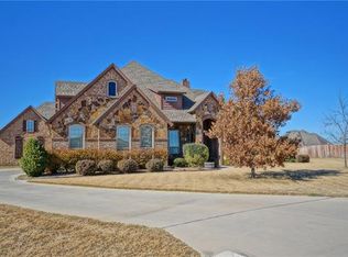 1300 Durango Springs Dr, Haslet, TX 76052