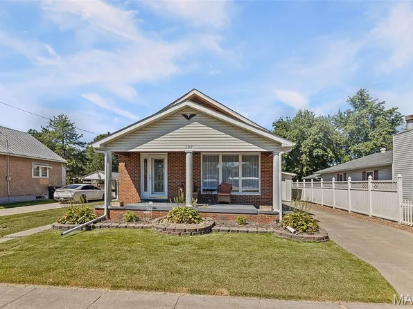 309 Schmidt, Wilsonville, IL 62093