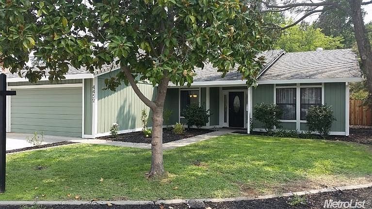 1st image of 4452 White Oak Ct