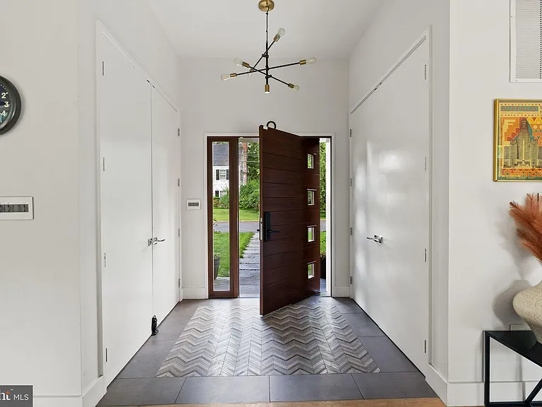 3820 Argyle Ter NW — Photo 34