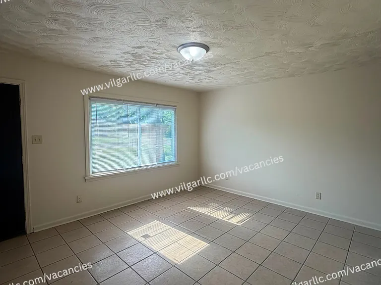 727 Mount St — Photo 18