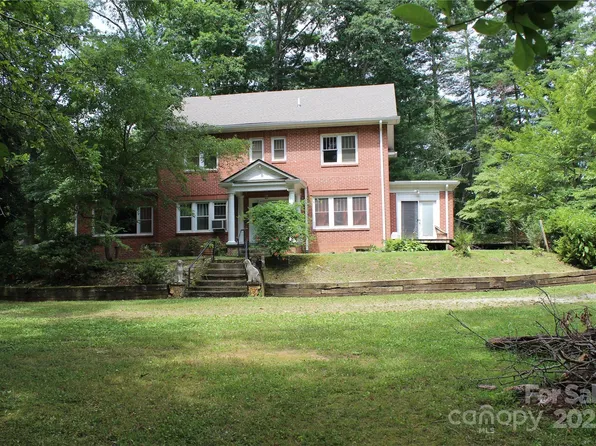 158 School House Rd, Mills River, NC 28759