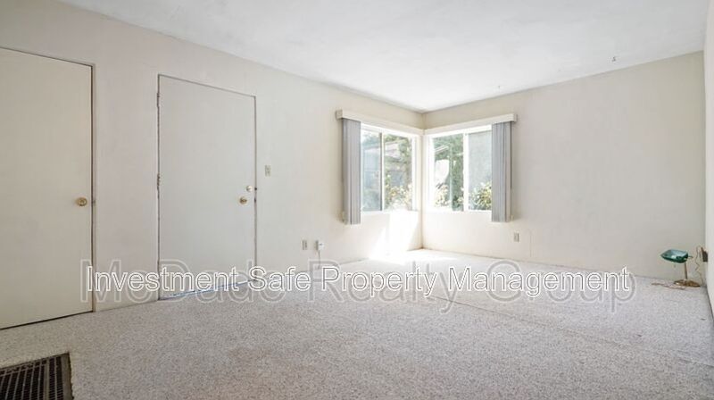 1st image of 1069 Wilbur Ave