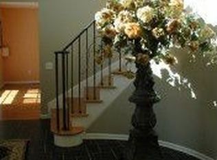 2616 Fox Chase Rd, Troy, MI 48098