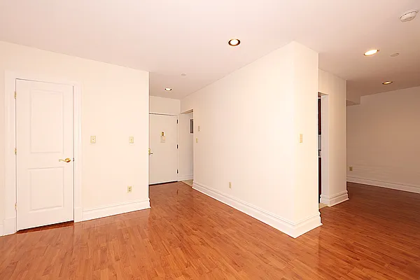 Rented by Corcoran | media 14