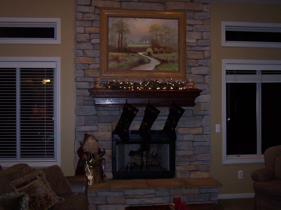 1st image of 209 Howland Pines Dr