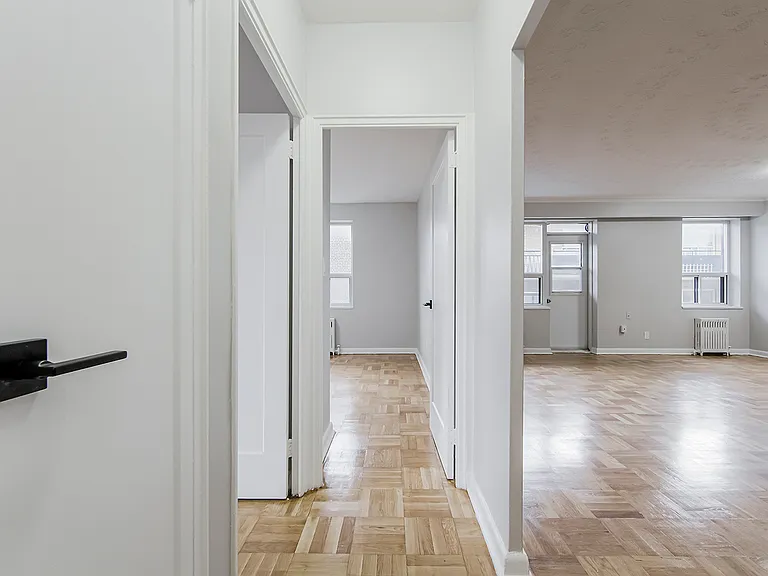 130 Jameson Ave — Photo 58