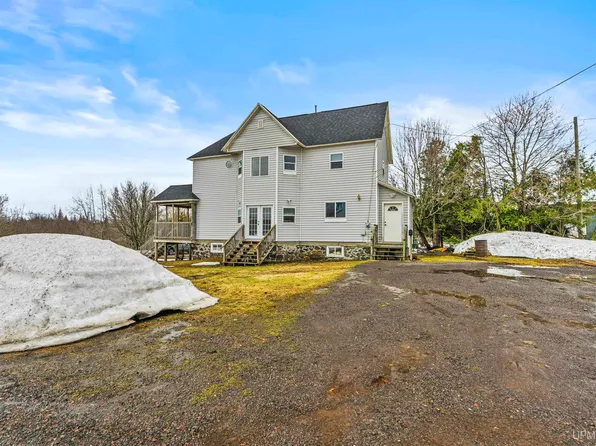 56199 Columbia St, Calumet, MI 49913