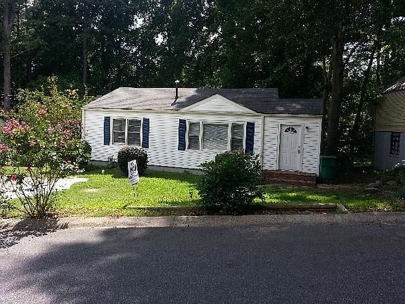 2nd image of 2656 Hickory Hill Dr SE