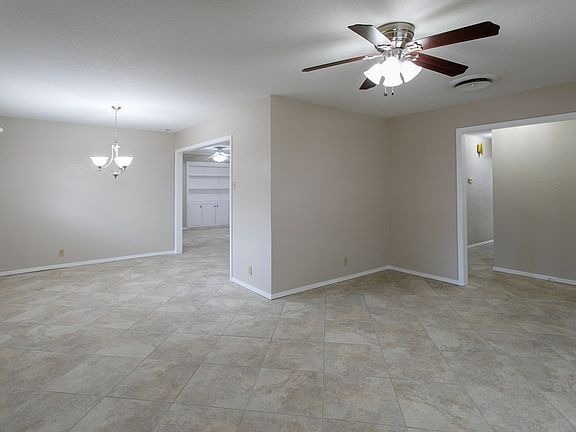 5th image of 101 Crescent Dr
