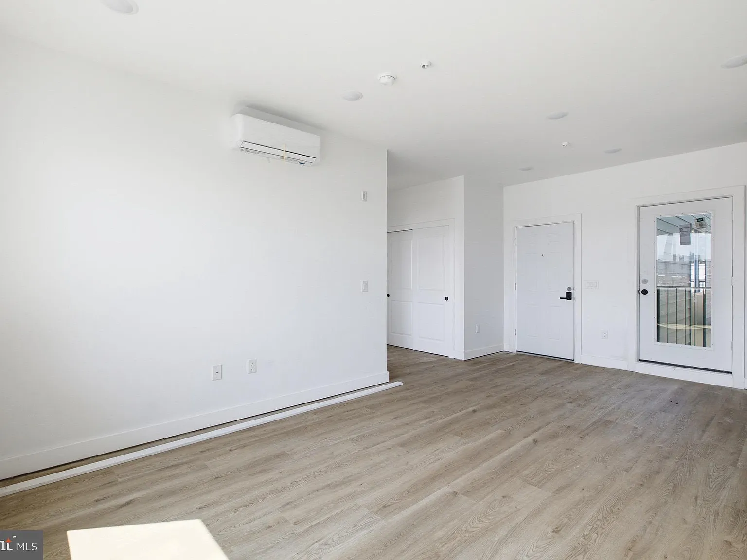1 bed, $1,750 — Photo 3