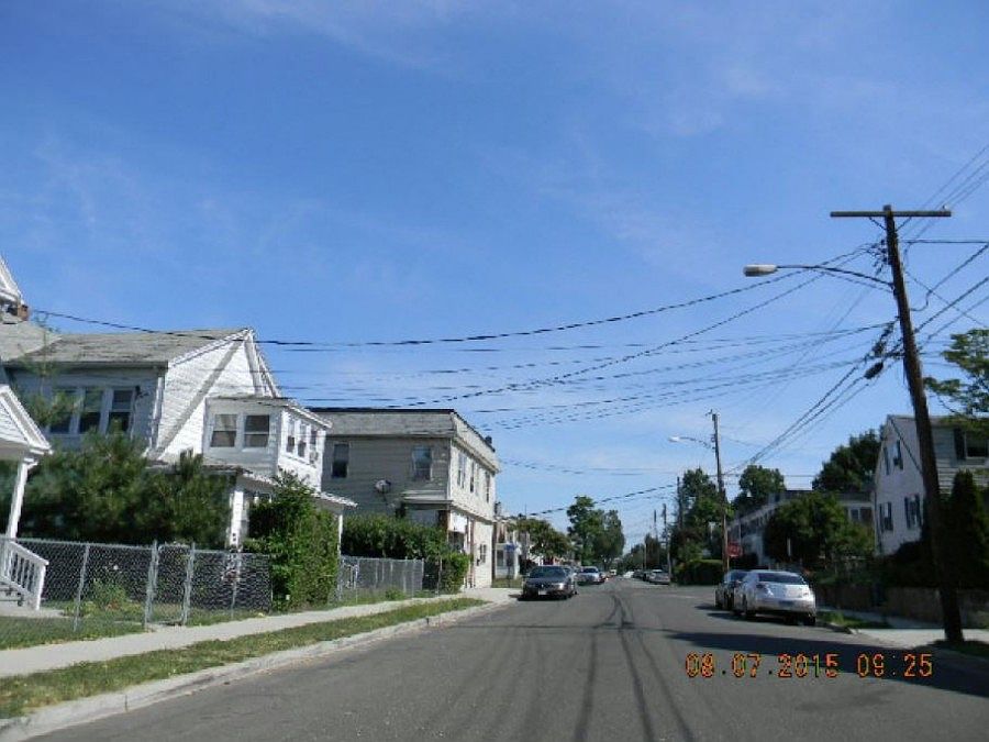 2nd image of 322 Remington St