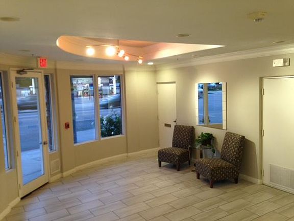 2nd image of 22761 Vanowen St #104