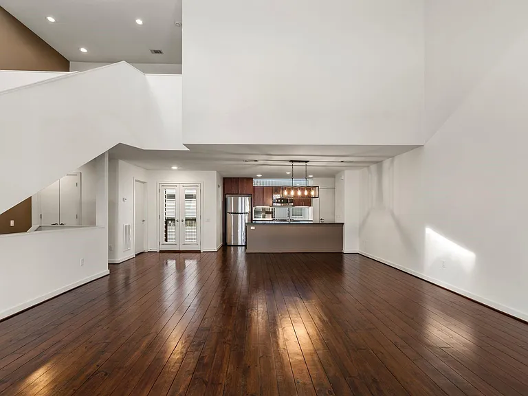 349 Sydnor St — Photo 8