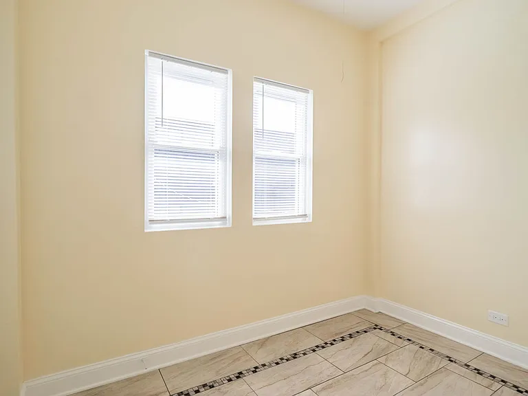 4837 W Monroe St #2 — Photo 19