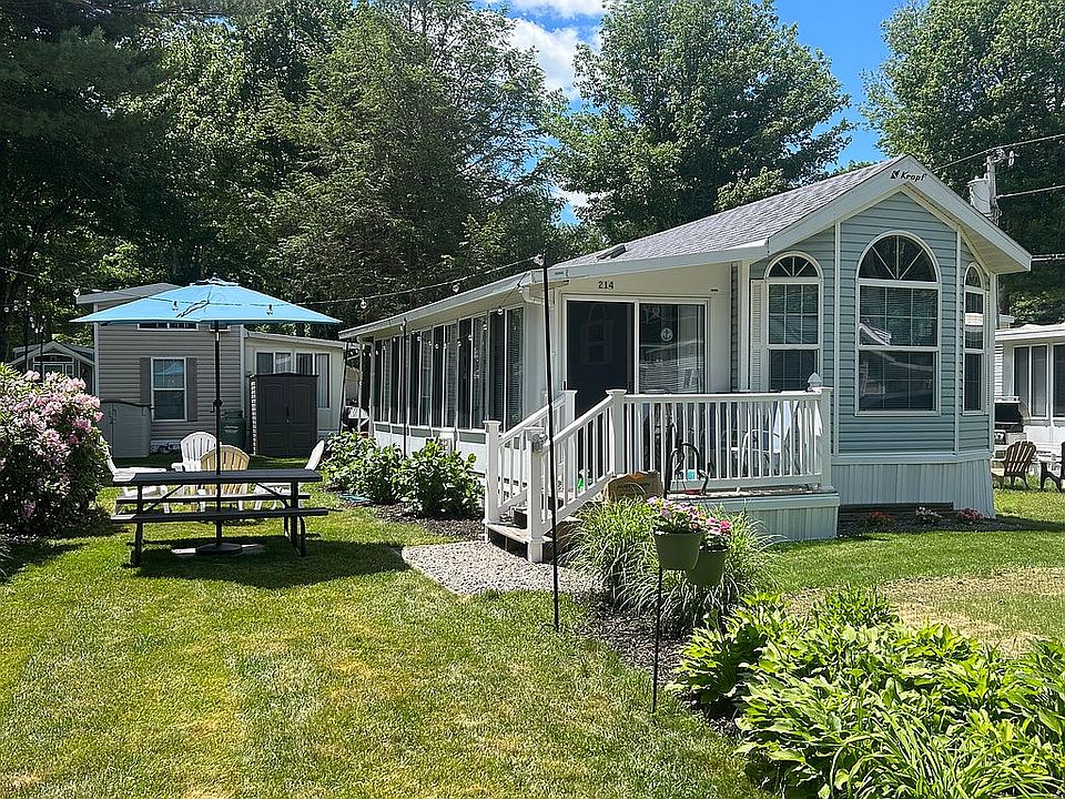 1st image of 150 Chapel Rd #214