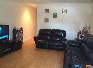55 Church St, Malverne, NY 11565