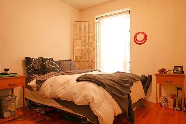 Rented by JK Dansar Corp | media 40