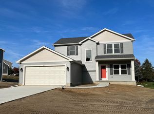 93 Dickens St, Spring Arbor, MI 49283