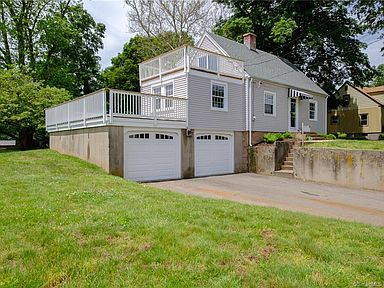4 Grove St Portland Ct 06480 Zillow