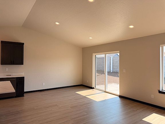 5th image of 6204 W Ballentree Ln