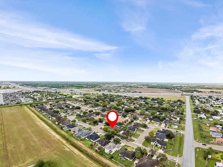 610 Violet Ln — Photo 21