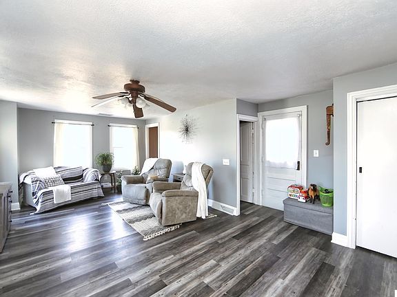 3rd image of 18240 Nunda Rd