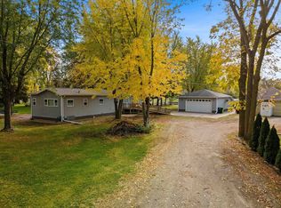 8421 Oconnells Resort Rd, Winneconne, WI 54986