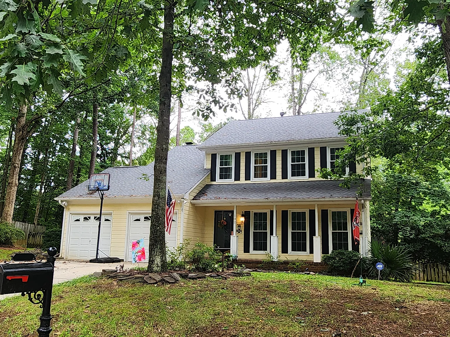 3 bed, 2.5 bath, 1837 sqft, $2,450 — Photo 1