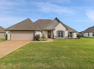 68 Samuel Dr, Jackson, TN 38305