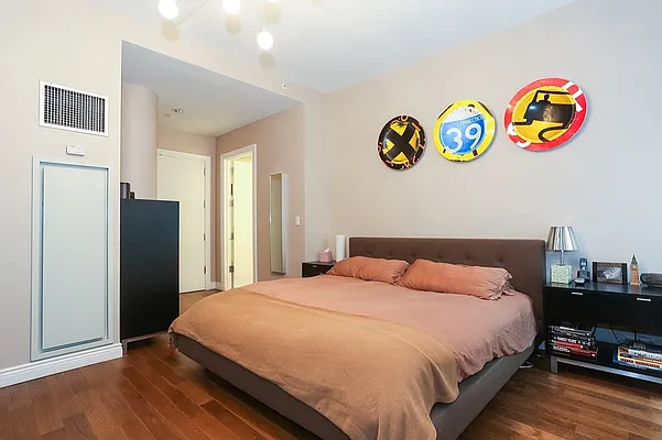 Sold by MNS | media 20