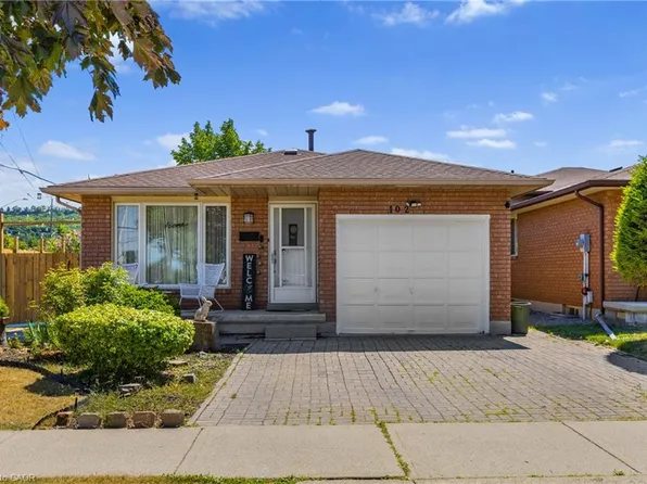 102 Juniper Dr, Hamilton, ON L8E 4G6