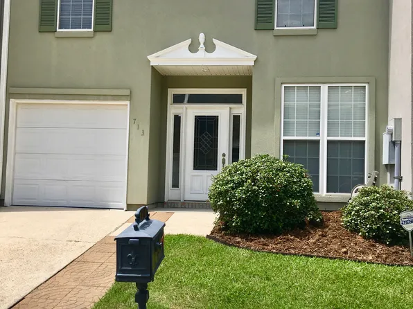 713 Pecan Grove Ln, Jefferson, LA 70121