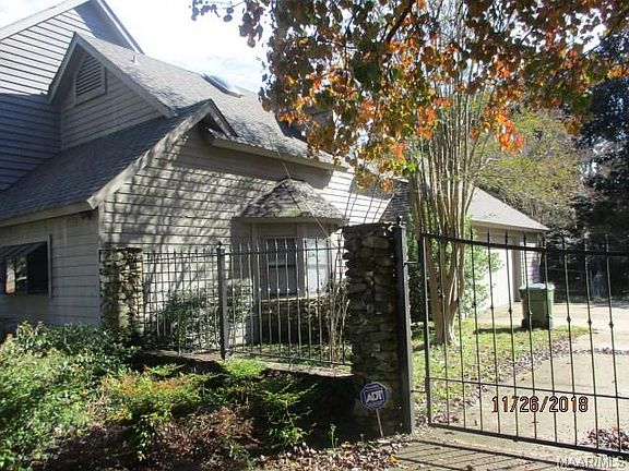 2nd image of 6200 Oliver Dr