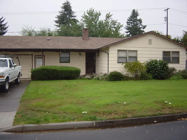 1780 N Park Ave photo 1