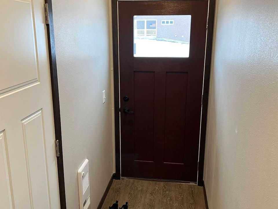 Benson Courtyard Townhomes 2204 Rolling Green Trl North Mankato MN