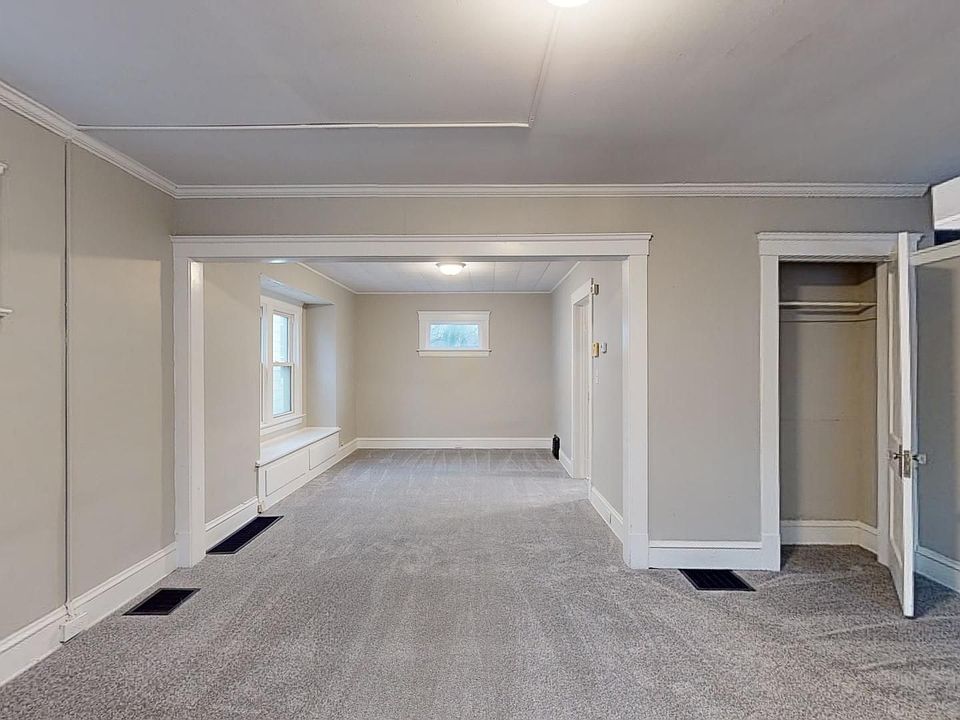 1st image of 3934 W 21st St