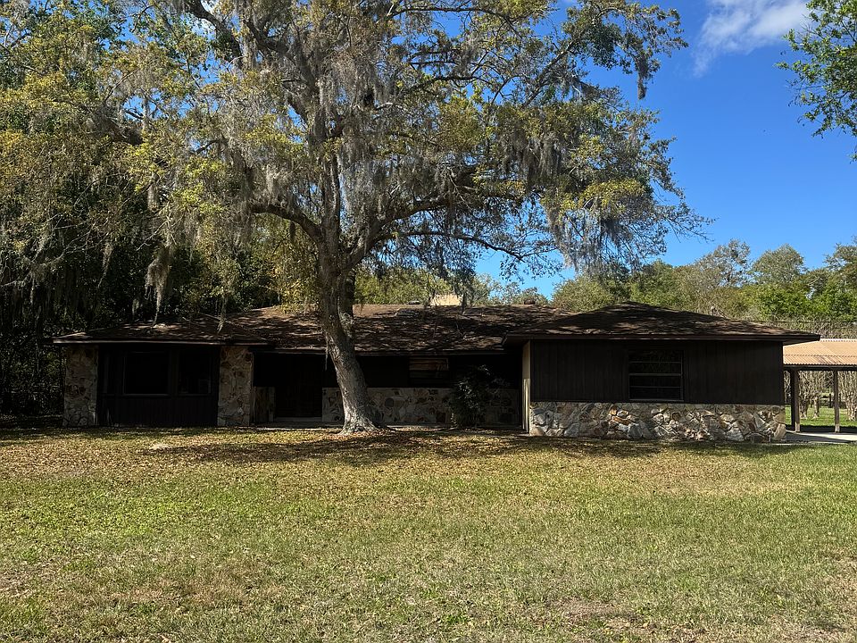 1st image of 1850 Palmetto Dr