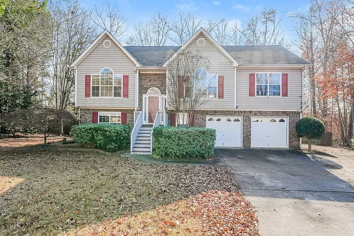 189 Hunters Chase — Photo 1