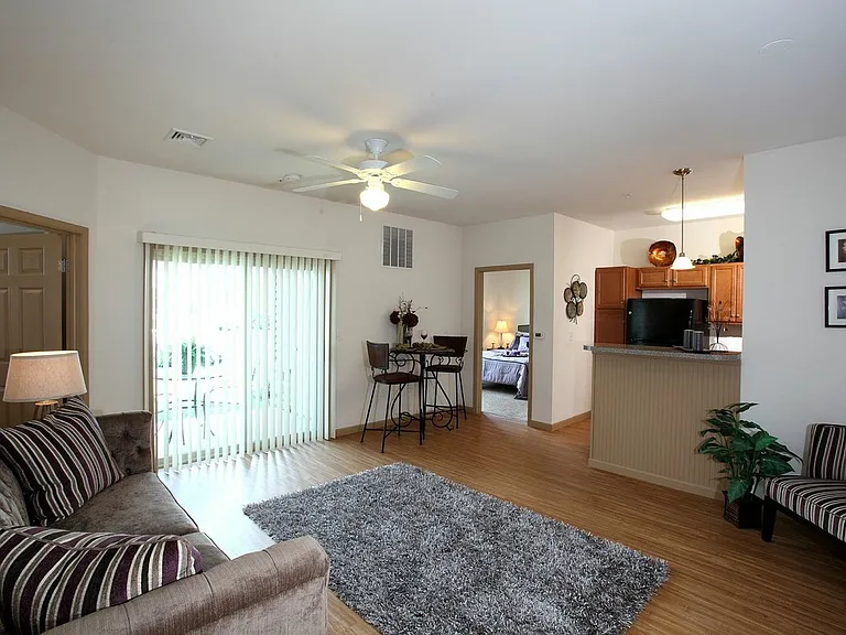 Ivy Ridge Apartments & Townhomes — Photo 20