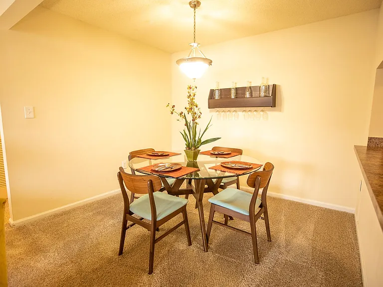 Woodbriar Apartment Homes — Photo 34