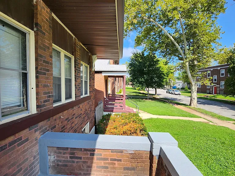 6304 Cabanne Ave — Photo 3
