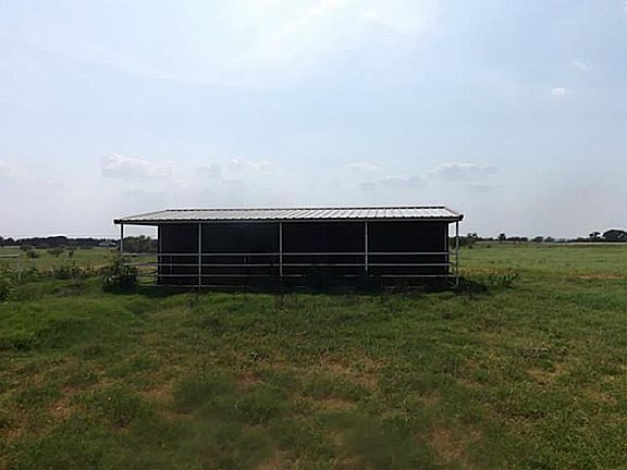 4th image of 1792 County Road 2571